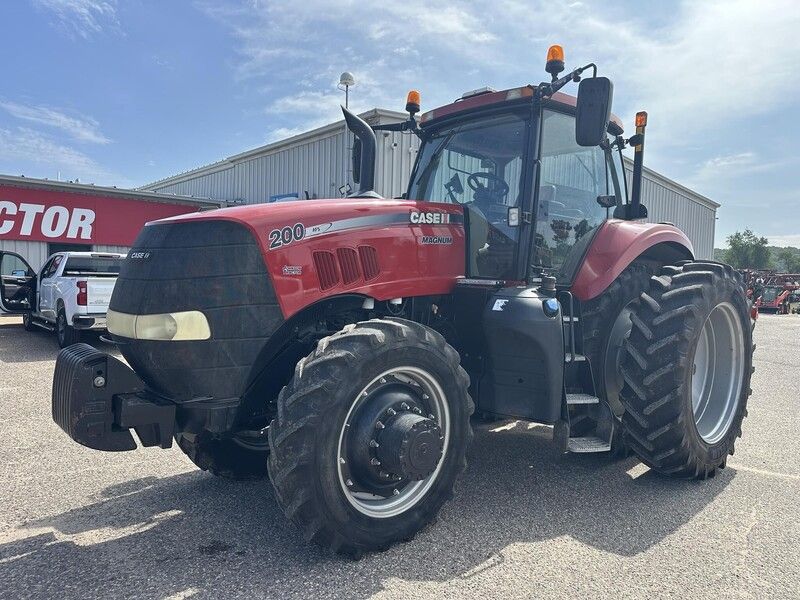 2014 CASE IH MAGNUM 200 For Sale