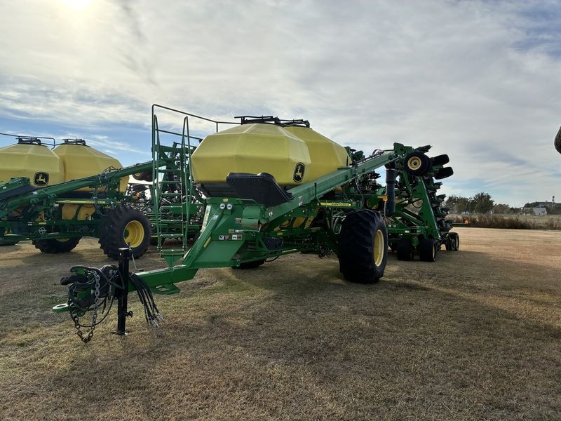 Used 2014 JOHN DEERE 1890 For Sale in Blackwell Oklahoma