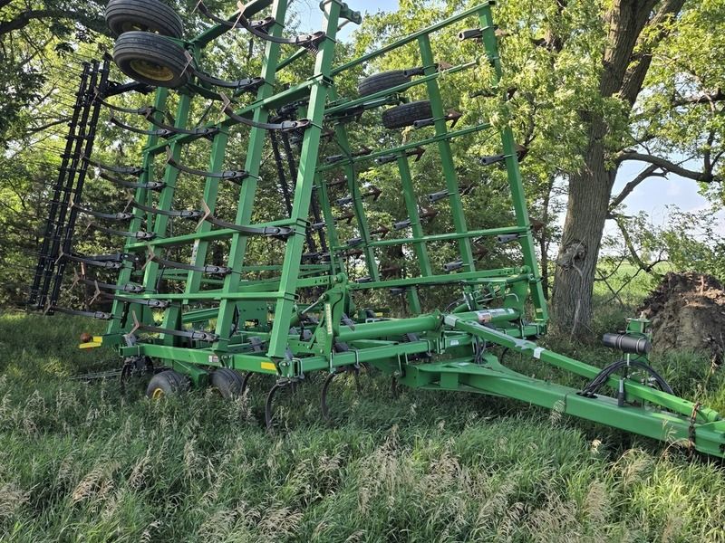 Used 2014 JOHN DEERE 2210 For Sale in Wayne Nebraska