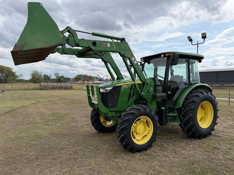 Used 2014 JOHN DEERE 5100E For Sale in Caddo Mills Texas