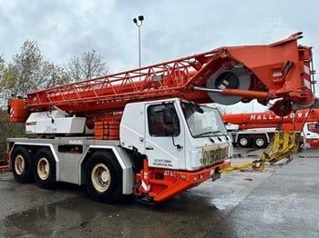 Used 2015 GROVE GMK3060 For Sale in Holbrook Massachusetts