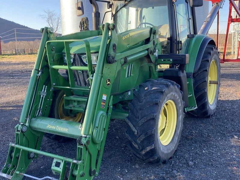 Used 2015 JOHN DEERE 6125M For Sale in Chatham New York