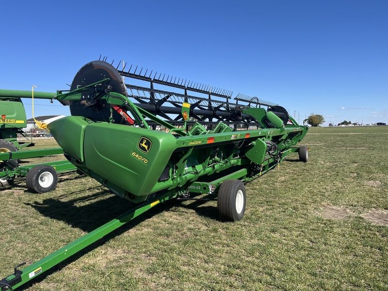 Used 2015 JOHN DEERE 640FD For Sale in Princeton Illinois