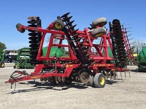 Used 2015 SUNFLOWER 1435-29 For Sale in Meeker Oklahoma