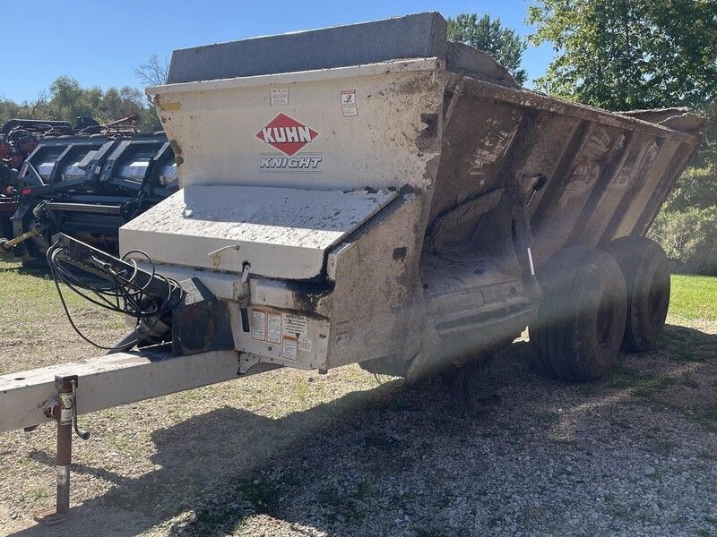 Used 2016 KUHN KNIGHT SLC126 For Sale in Arcadia Wisconsin