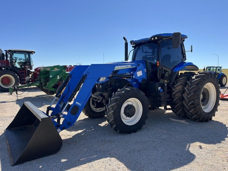 Used 2016 NEW HOLLAND T7.210 For Sale in Seymour Texas