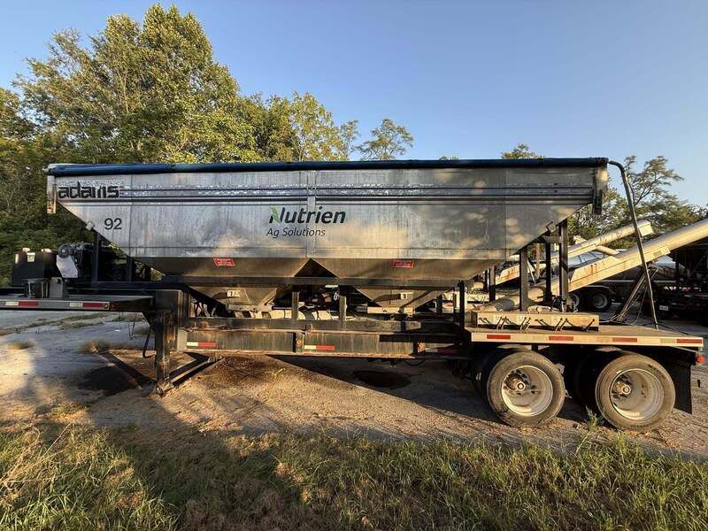 Used 2017 ADAMS FERTILIZER EQUIPMENT 24T For Sale in Dupont Indiana