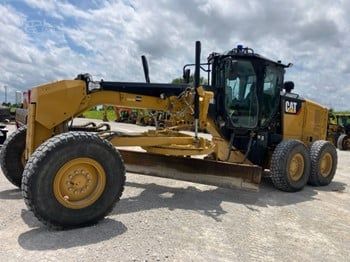 2017 CATERPILLAR 12M3 For Sale
