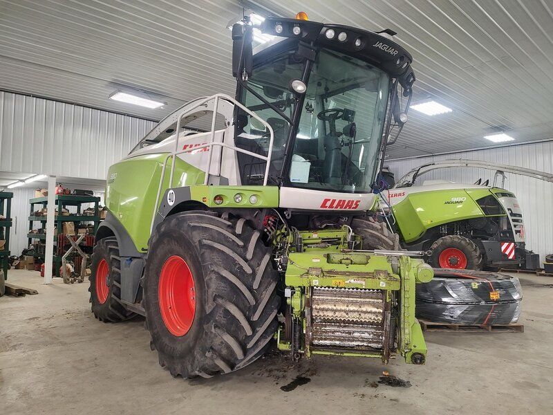 Used 2017 CLAAS JAGUAR 980 For Sale in Coopersville Michigan