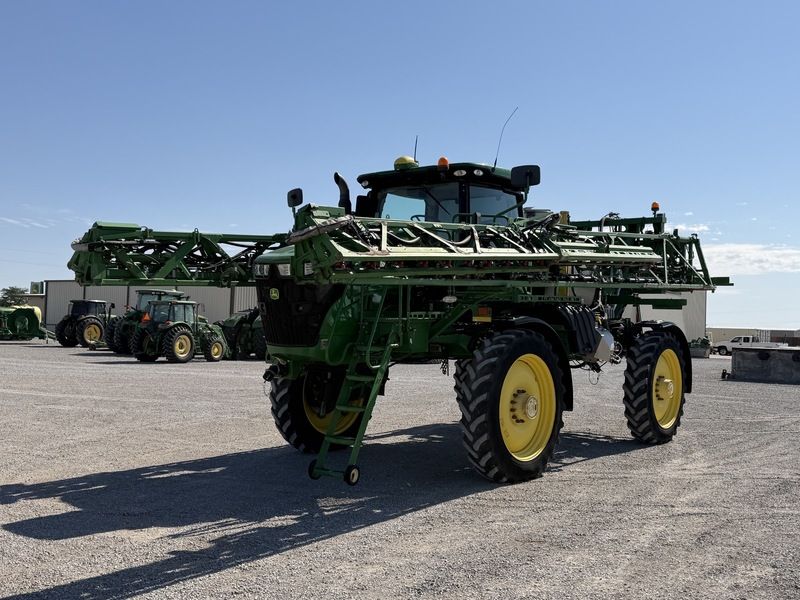 Used 2017 JOHN DEERE R4038 For Sale in Pampa Texas