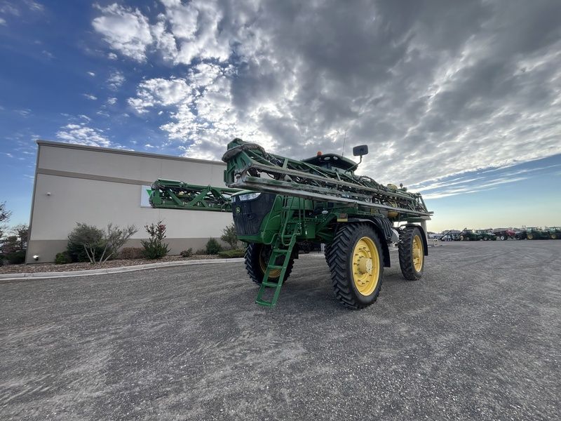 Used 2017 JOHN DEERE R4045 For Sale in Muleshoe Texas