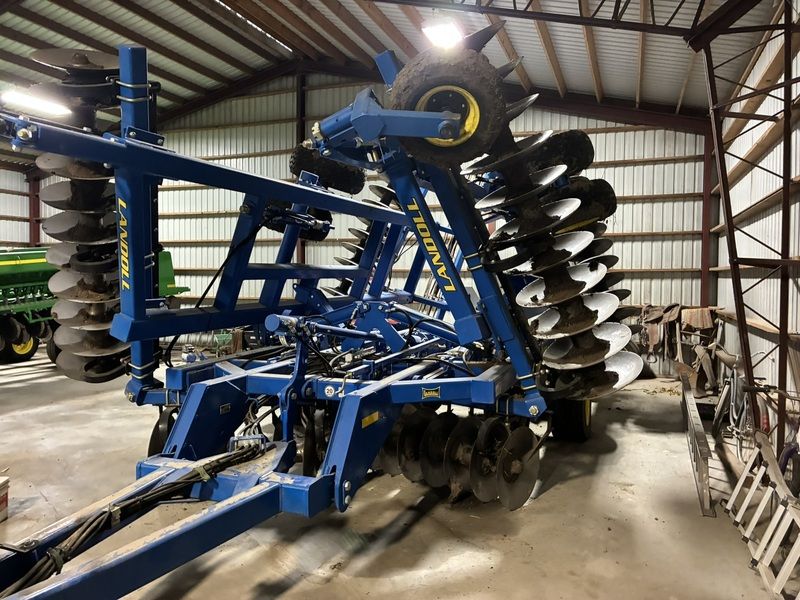 Used 2017 LANDOLL 6231-26 For Sale in Marysville Kansas