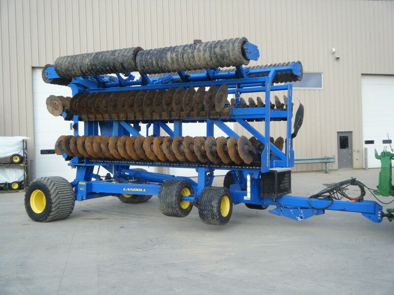 2017 LANDOLL 7833-40 For Sale