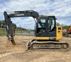 Used 2018 DEERE 75G For Sale in Tyler Texas