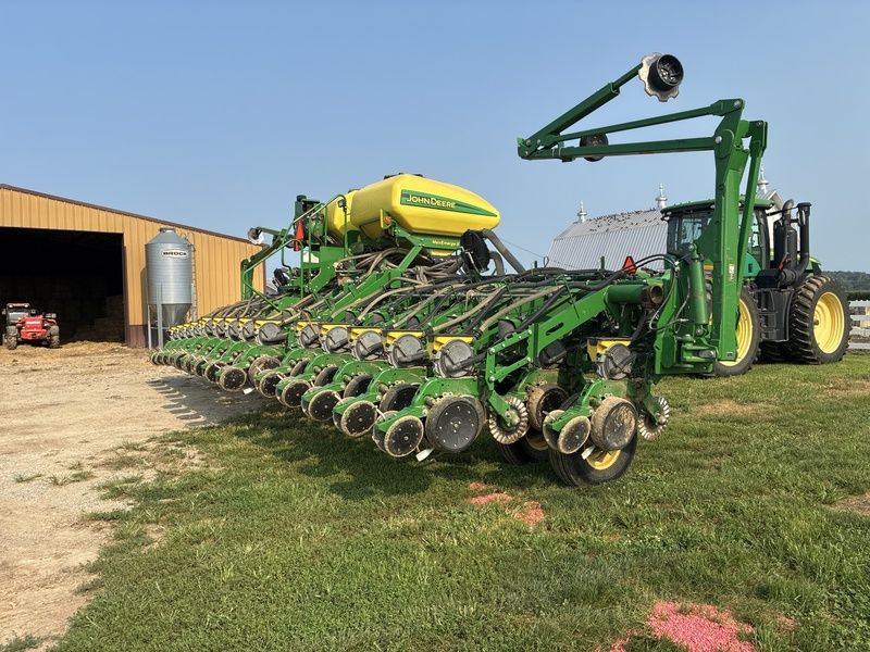 Used 2018 JOHN DEERE 1795 For Sale in Greensburg Indiana