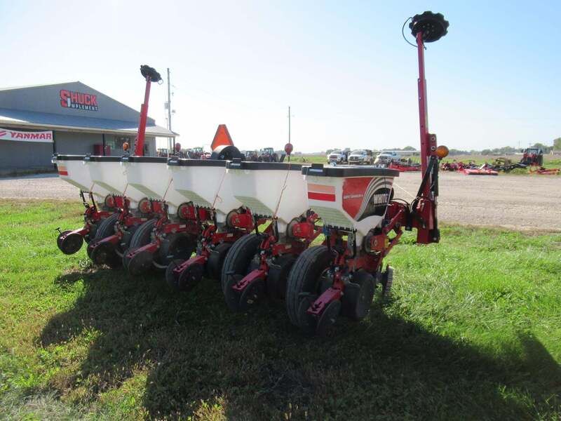 Used 2018 WHITE 9106 For Sale in Lawrence Kansas