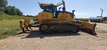 Used 2019 DEERE 950K For Sale in Rosser Texas