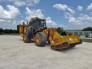 Ironwolf Asphalt Pavers Concrete Equipment