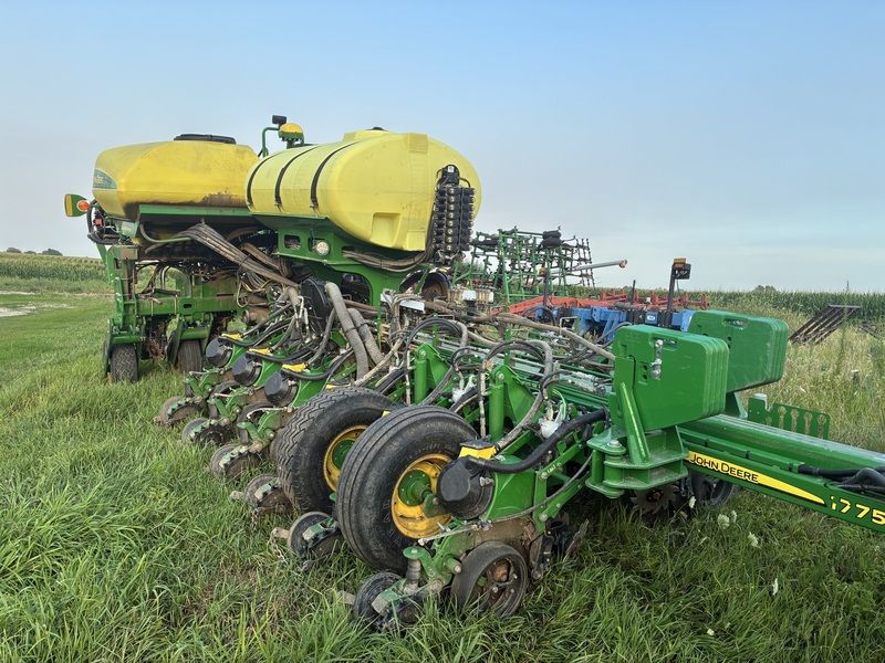 Used 2019 JOHN DEERE 1775NT For Sale in Lenox Iowa