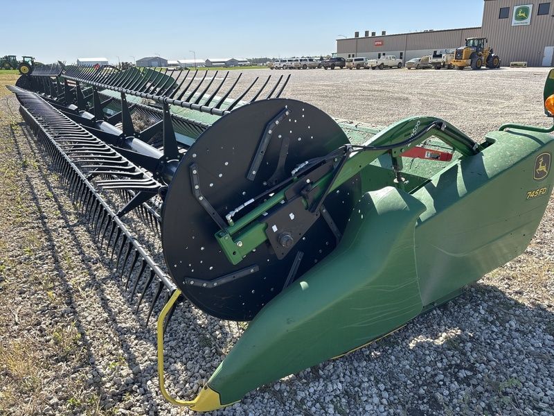 Used 2019 JOHN DEERE 745FD For Sale in Sibley Iowa