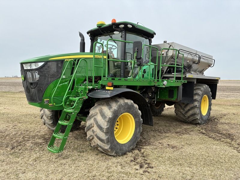 Used 2019 JOHN DEERE F4365 For Sale in Sumner Iowa