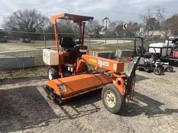 Used 2019 LAY-MOR SWEEPMASTER 300 For Sale in Oak Park Michigan
