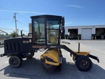 Used 2019 LAY-MOR SWEEPMASTER For Sale in New Castle Delaware