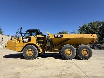 Used 2020 CATERPILLAR 725C2 For Sale in Londonderry New Hampshire