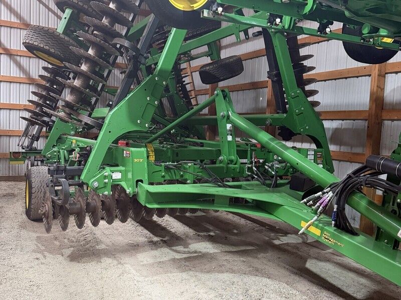 Used 2020 JOHN DEERE 2660VT For Sale in Caledonia Minnesota