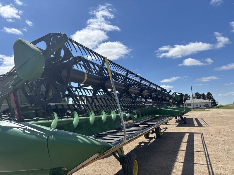 Used 2020 JOHN DEERE 735D For Sale in Kenmare North Dakota
