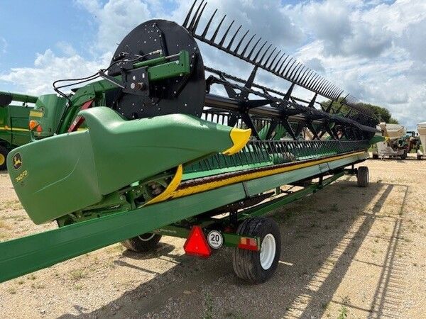 Used 2020 JOHN DEERE 740FD For Sale in Mendota Illinois