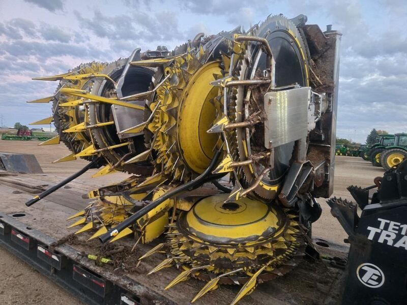 Used 2020 JOHN DEERE 772 For Sale in Webster South Dakota