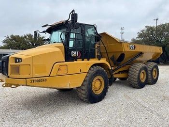 Used 2021 CATERPILLAR 725 For Sale in Boerne Texas