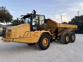 Used 2021 CATERPILLAR 725 For Sale in Boerne Texas