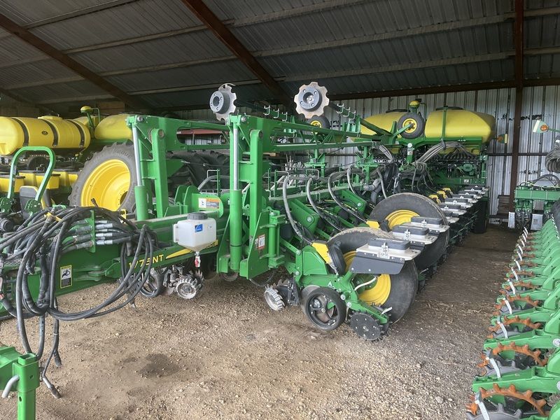 Used 2021 JOHN DEERE 1775NT For Sale in Princeton Illinois