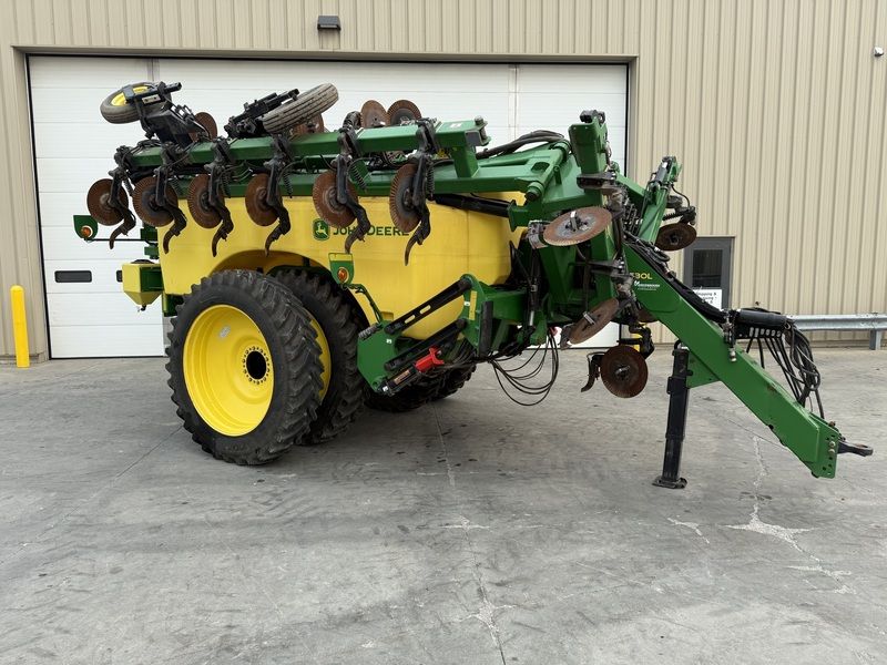 Used 2022 JOHN DEERE 2530L For Sale in Holland Michigan