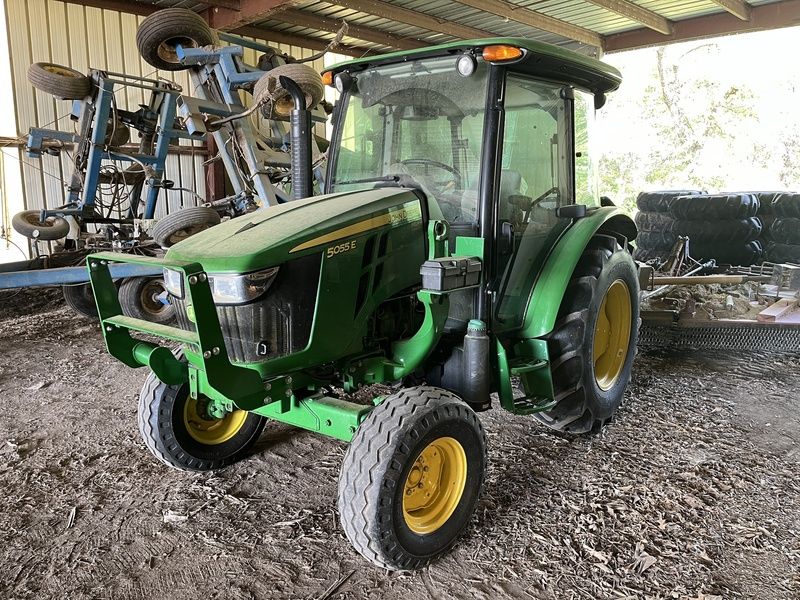 Used 2022 JOHN DEERE 5055E For Sale in Adrian Missouri