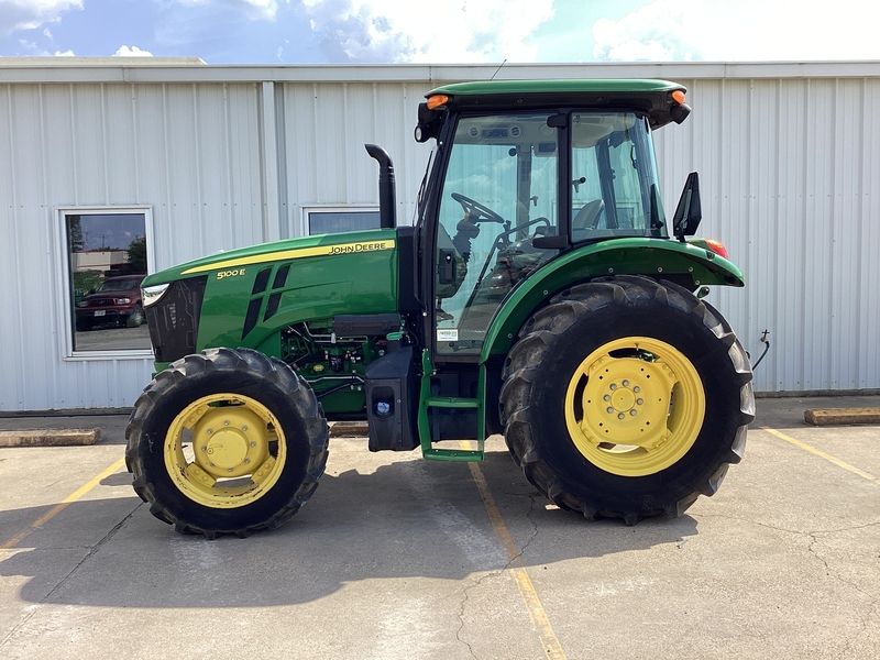2022 JOHN DEERE 5100E For Sale