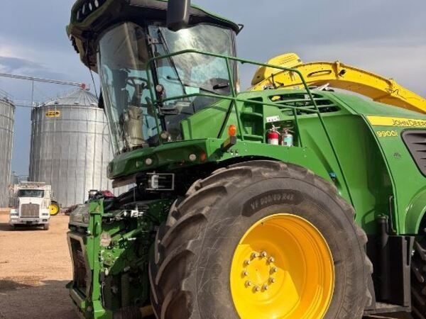 Used 2022 JOHN DEERE 9900 For Sale in Fergus Falls Minnesota
