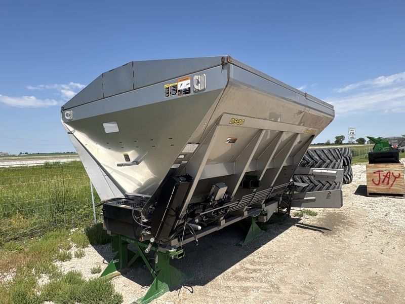 Used 2022 JOHN DEERE DS30 For Sale in Galesburg Illinois