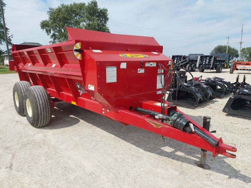 Used 2022 MEYER SXR500 For Sale in Versailles Missouri