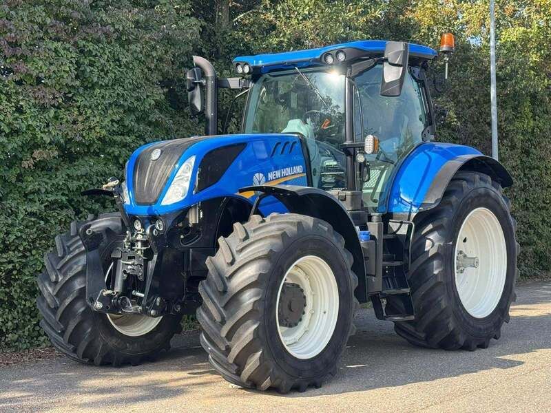 Used 2022 NEW HOLLAND T7.245 For Sale in Millerville Minnesota