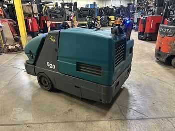 Used 2022 TENNANT S20 For Sale in Batavia Illinois