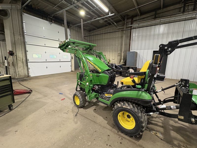 2023 JOHN DEERE 1025R For Sale