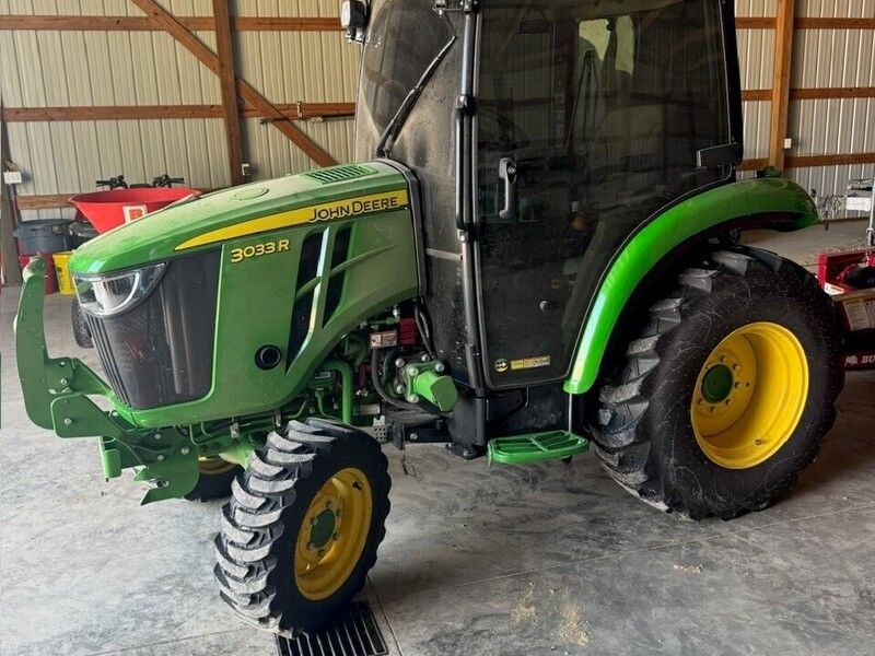Used 2023 JOHN DEERE 3033R For Sale in Palmyra Missouri