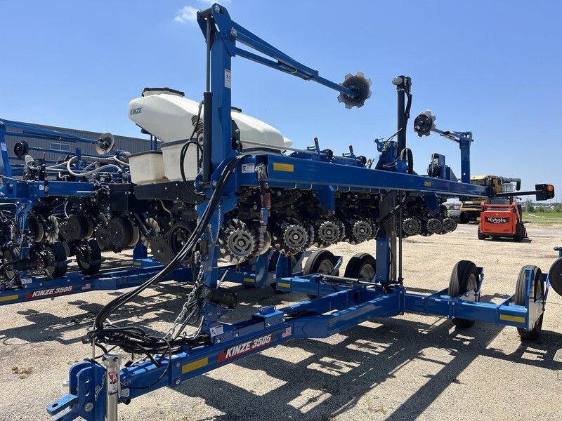 Used 2023 KINZE 3505 For Sale in Rochelle Illinois