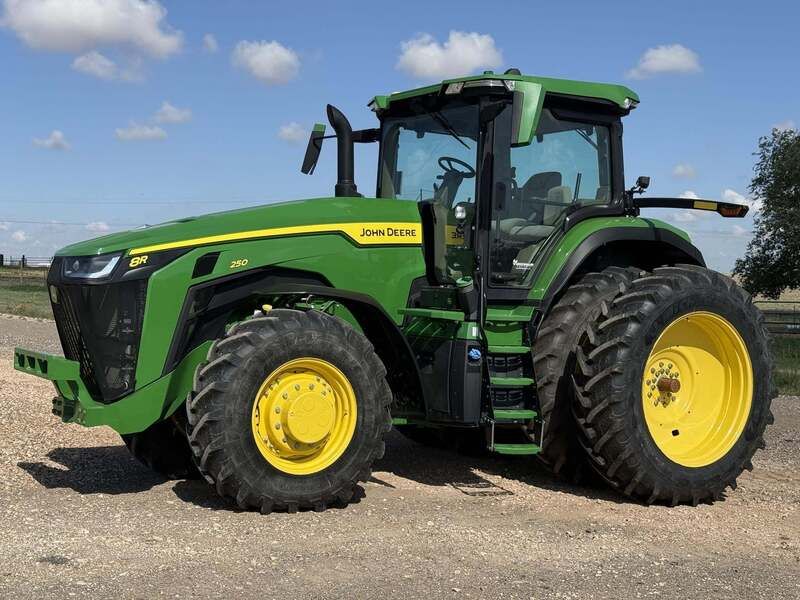Used 2024 JOHN DEERE 8R 250 For Sale in Memphis Missouri
