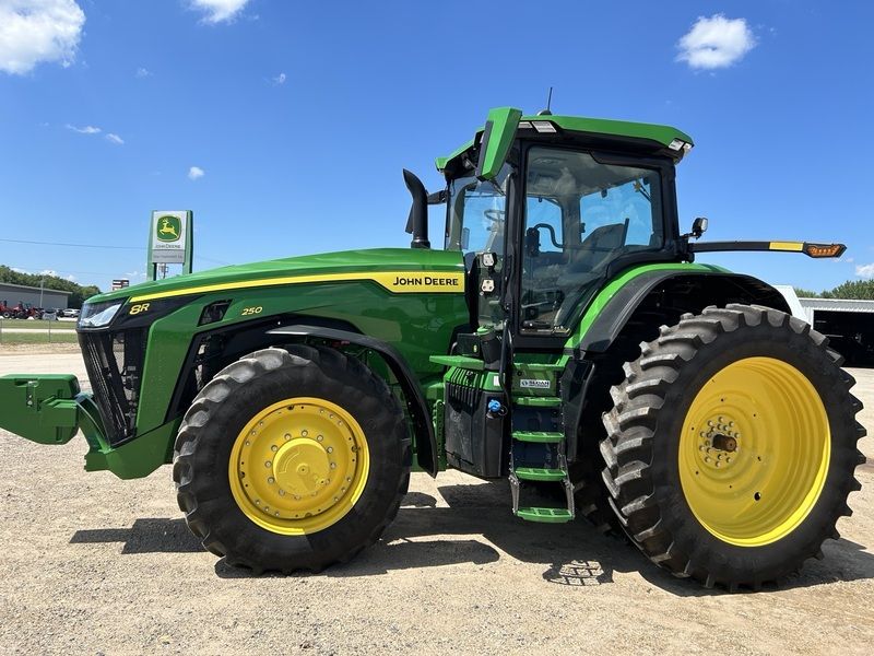 Used 2024 JOHN DEERE 8R 250 For Sale in Monroe Wisconsin