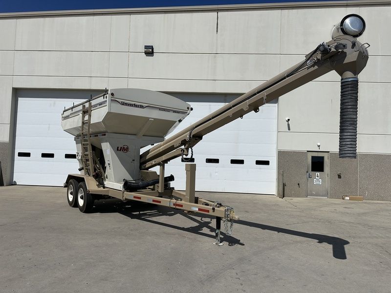 Used 2024 UNVERFERTH 3955DXL For Sale in Three Rivers Michigan