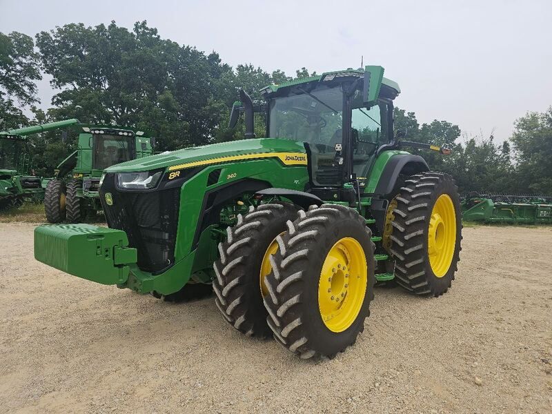Used 2025 JOHN DEERE 8R 340 For Sale in Freeport Illinois